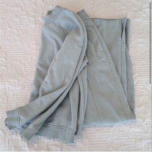 ALO Yoga Light Blue Sweatshirt